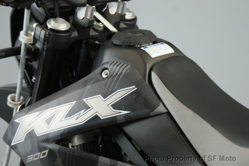 2024 Kawasaki KLX300 One Owner, 2453 Mi - 22970416 - 39