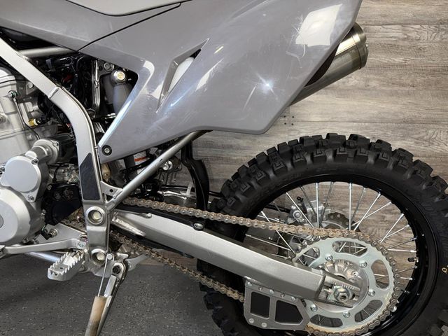 2024 Kawasaki KLX 300R LIKE NEW! - 22947159 - 11