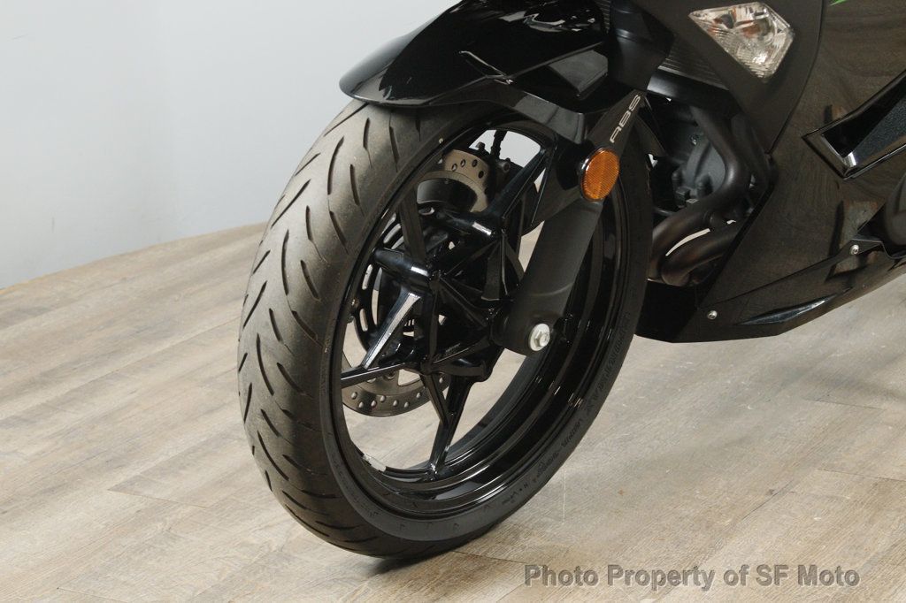 2024 Kawasaki Ninja 500 ABS One Owner, 1677 Mi - 23008791 - 18
