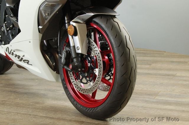 2024 Kawasaki Ninja ZX-6R 1 Owner, Only 995 Mi - 22865903 - 19