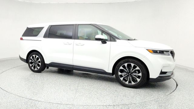 2024 Kia Carnival EX - 22953439 - 2