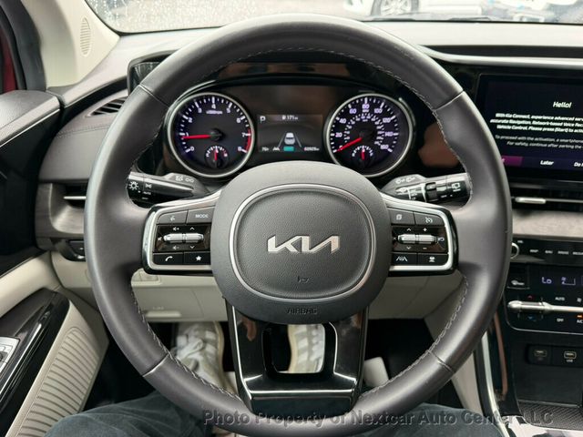 2024 Kia Carnival EX - Photo 13