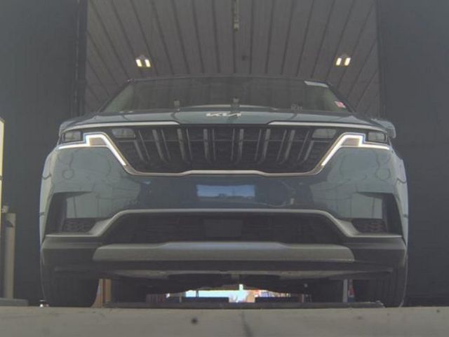 2024 Kia Carnival EX FWD - 22976079 - 3