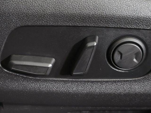 2024 Kia Carnival EX FWD - 23092444 - 32