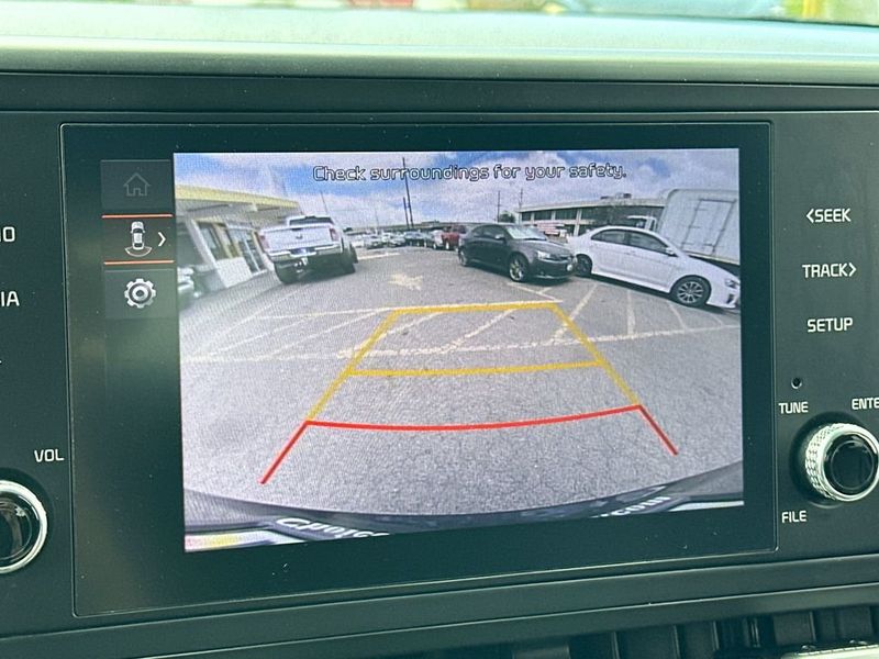 2024 Kia Carnival LX - 22993819 - 16