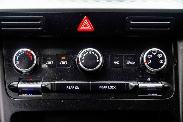 2024 Kia Carnival LX - 22935292 - 19