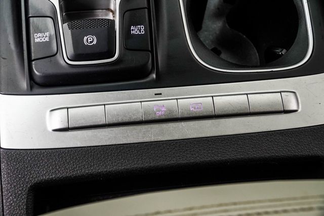 2024 Kia Carnival LX FWD - 22935292 - 17