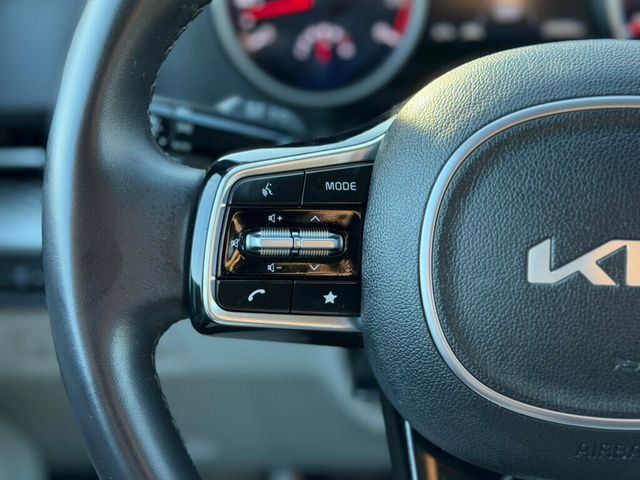 2024 Kia Carnival LX FWD w/Seat Pkg - 22987289 - 30