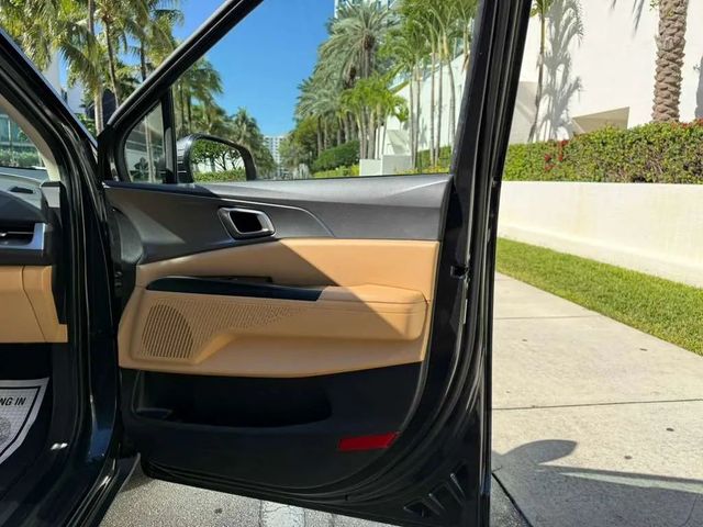 2024 Kia Carnival LX FWD w/Seat Pkg - 22965927 - 11