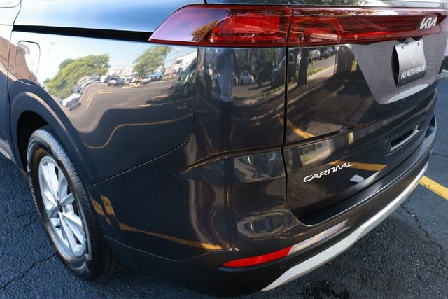 2024 Kia Carnival LX FWD w/Seat Pkg - 23033725 - 9