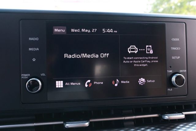 2024 Kia Carnival LX FWD w/Seat Pkg - 23033725 - 45