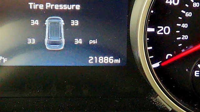 2024 Kia Carnival LX FWD w/Seat Pkg - 23042606 - 15