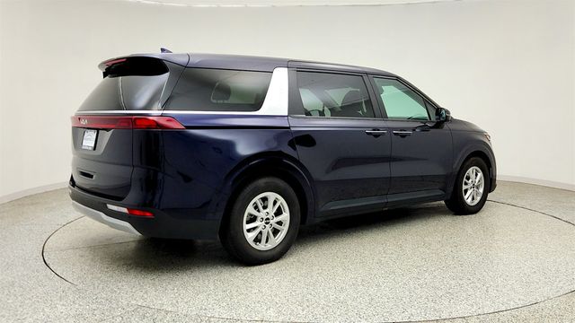 2024 Kia Carnival LX FWD w/Seat Pkg - 23042606 - 4