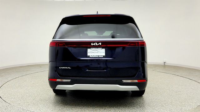2024 Kia Carnival LX FWD w/Seat Pkg - 23042606 - 5