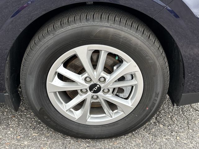 2024 Kia Carnival LX FWD w/Seat Pkg - 22810944 - 10