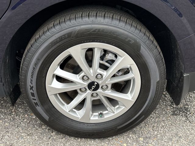 2024 Kia Carnival LX FWD w/Seat Pkg - 22810944 - 12