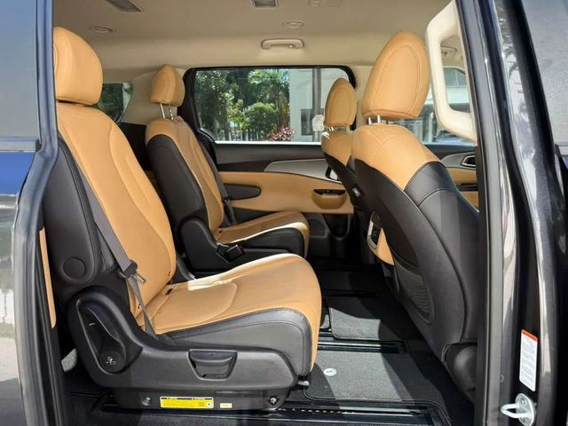 2024 Kia Carnival LX w/Seat Pkg Van 4D - 22965927 - 14