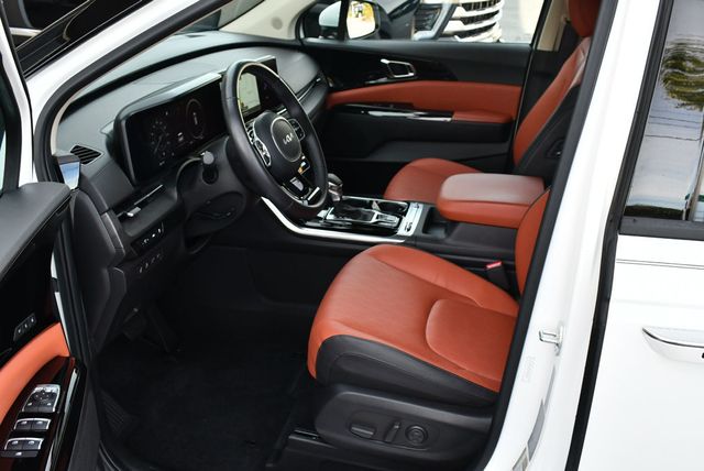 2024 Kia Carnival SX FWD Van W/Navigation and Blind Spot Assist - 22944786 - 32