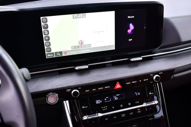 2024 Kia Carnival SX FWD Van W/Navigation and Blind Spot Assist - 22944786 - 38