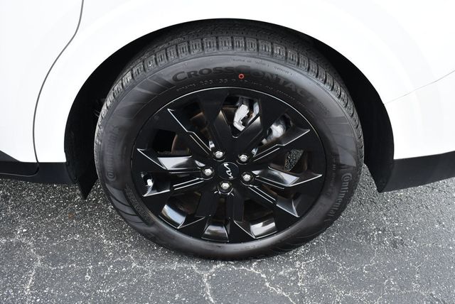 2024 Kia Carnival SX FWD Van W/Navigation and Blind Spot Assist - 22944786 - 47