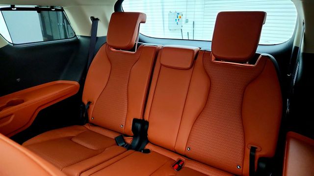 2024 Kia Carnival SX Prestige FWD - 23036220 - 22