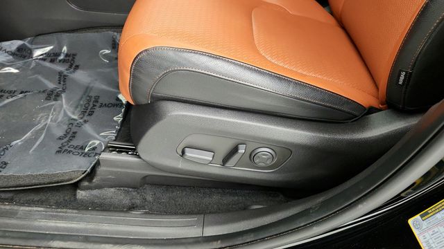 2024 Kia Carnival SX Prestige with Rear Seat Entertainment Package - 22947898 - 11