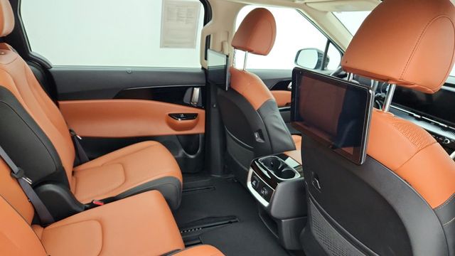 2024 Kia Carnival SX Prestige with Rear Seat Entertainment Package - 22947898 - 26