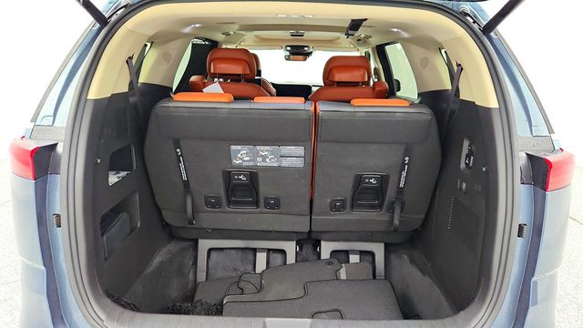 2024 Kia Carnival SX Prestige with Rear Seat Entertainment Package - 22958883 - 24