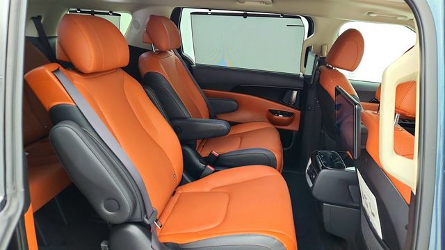 2024 Kia Carnival SX Prestige with Rear Seat Entertainment Package - 22958883 - 25