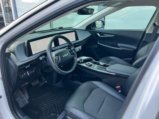 2024 Kia EV6 Light Long Range AWD - 23059469 - 12