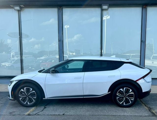 2024 Kia EV6 Light Long Range AWD - 23059469 - 29