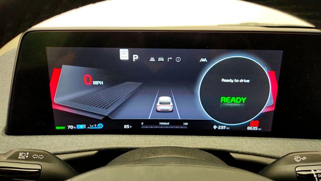 2024 Kia EV6 Light Long Range AWD - 23033707 - 11