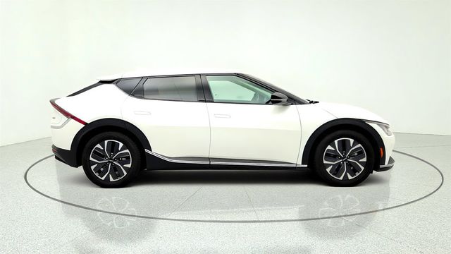 2024 Kia EV6 Light Long Range AWD - 23033707 - 3