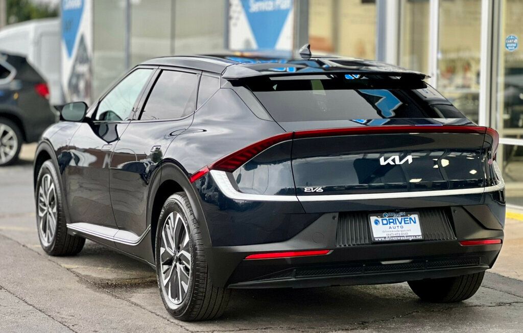 2024 Kia EV6 Light photo 3