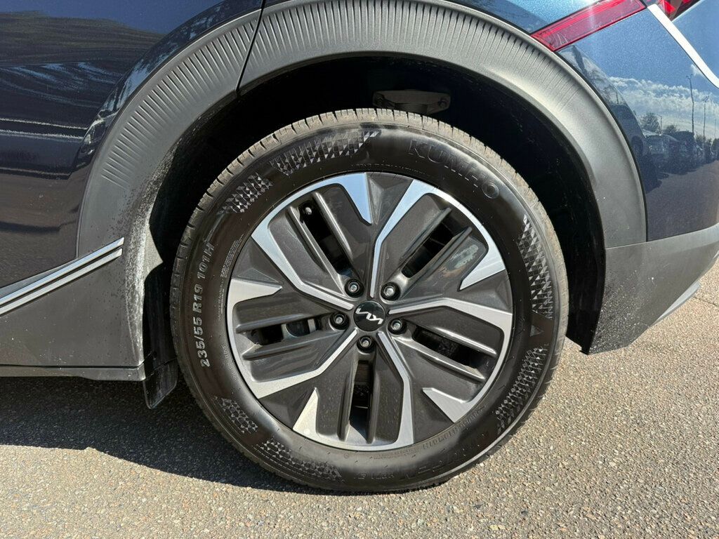 2024 Kia EV6 Light photo 10
