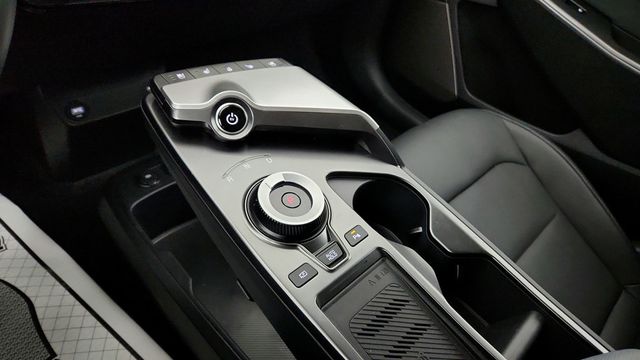 2024 Kia EV6 Wind AWD with Technology Package - 22942908 - 14