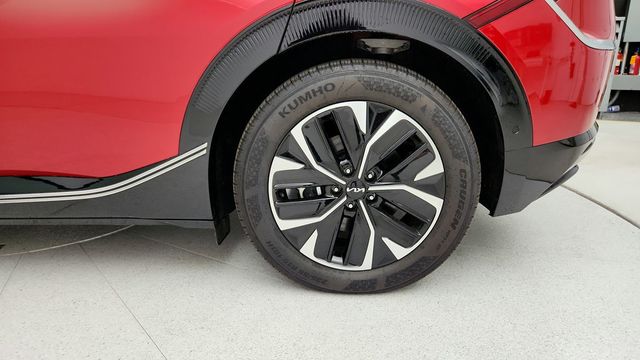 2024 Kia EV6 Wind AWD with Technology Package - 22942908 - 8