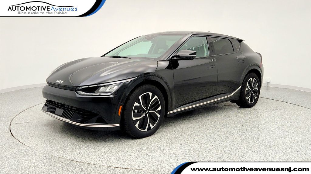 2024 Kia EV6 Wind AWD with Technology Package - 22965634 | Video 1
