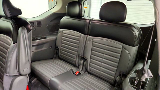 2024 Kia EV9  AWD w/ Towing Pkg  - 23037906 - 22