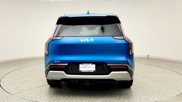 2024 Kia EV9  AWD w/ Towing Pkg  - 23037906 - 5