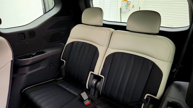 2024 Kia EV9 GT-Line AWD w/ 2nd Row Relaxation Package - 23024712 - 21