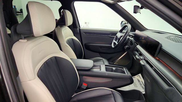 2024 Kia EV9 GT-Line AWD w/ 2nd Row Relaxation Package - 23024712 - 23