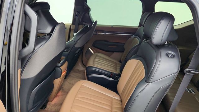 2024 Kia EV9 GT-Line AWD w/ GTL 2nd Row VIP Relaxation Pkg & Two-Tone Seats - 23007701 - 20