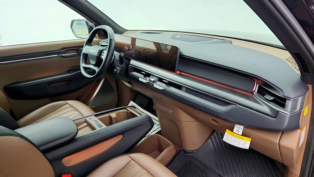 2024 Kia EV9 GT-Line AWD w/ GTL 2nd Row VIP Relaxation Pkg & Two-Tone Seats - 23007701 - 25