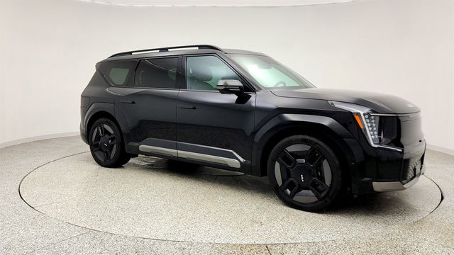 2024 Kia EV9 GT-Line AWD w/ GTL 2nd Row VIP Relaxation Pkg & Two-Tone Seats - 23007701 - 2