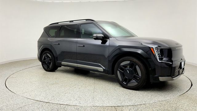 2024 Kia EV9 GT-Line AWD w/ Relaxation Package & Brown/Black Interior - 23039495 - 2