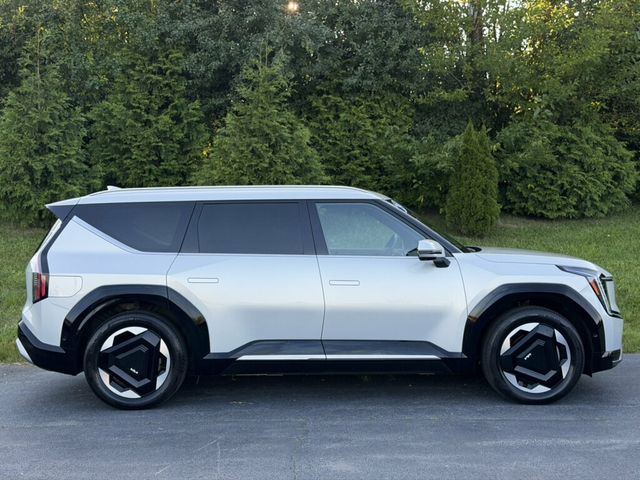2024 Kia EV9 Land AWD - 23069218 - 10