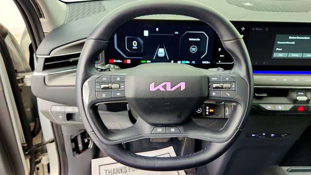 2024 Kia EV9 Land AWD with 2nd Row VIP Relaxation Package - 23030395 - 13