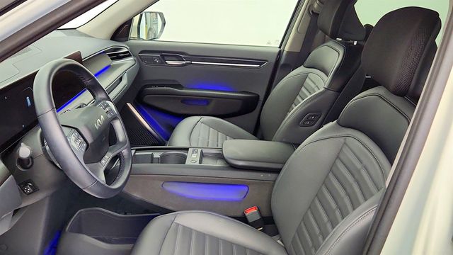 2024 Kia EV9 Land AWD with 2nd Row VIP Relaxation Package - 23030395 - 20