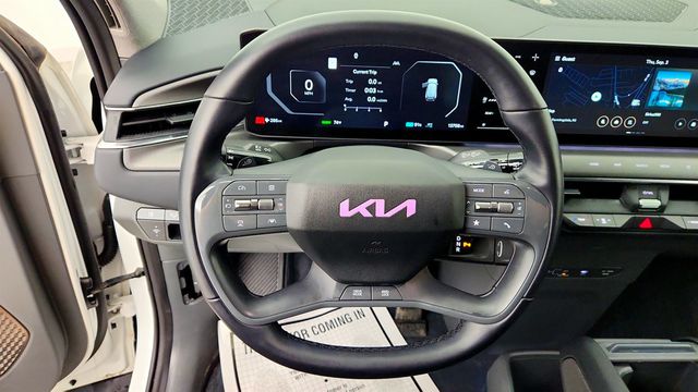 2024 Kia EV9 Land AWD w/ Relaxation Package - 23075489 - 12